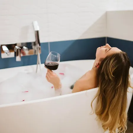 アパート Modern Medival ケーセグ