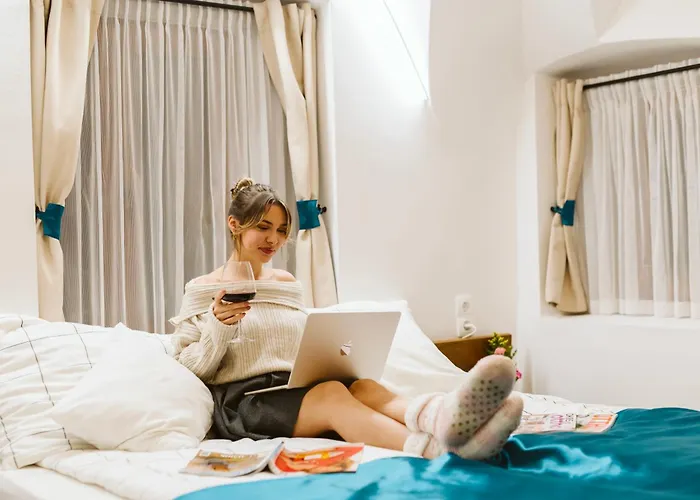 Modern Medival דירה